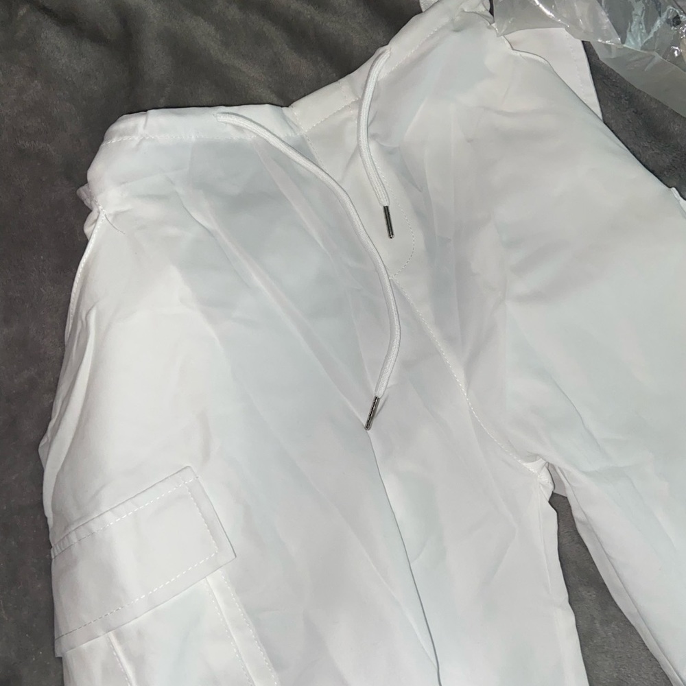 White cargos - Picture 2 of 2